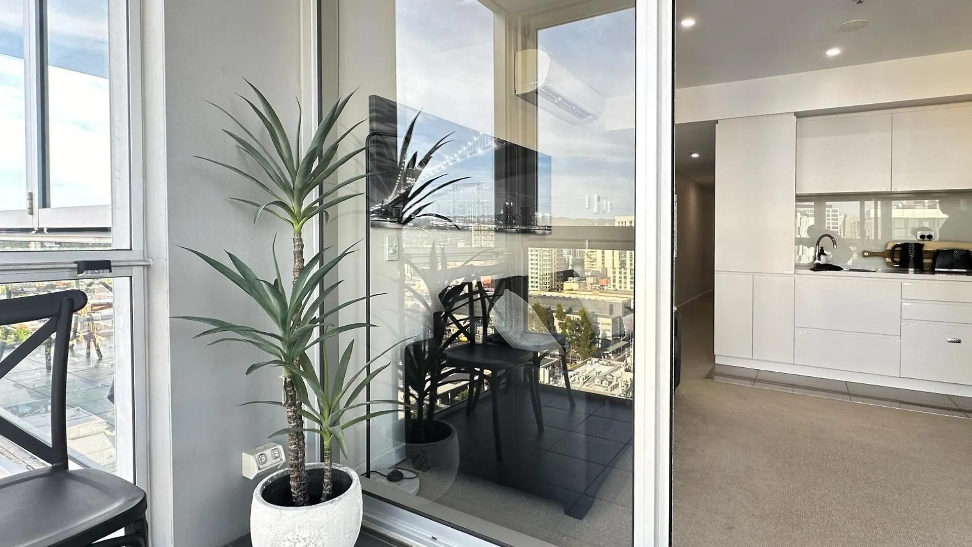Penthouse Sky View Apartment Cbd 2Br Apartment Balcony Spa Access Sleeps 6 location