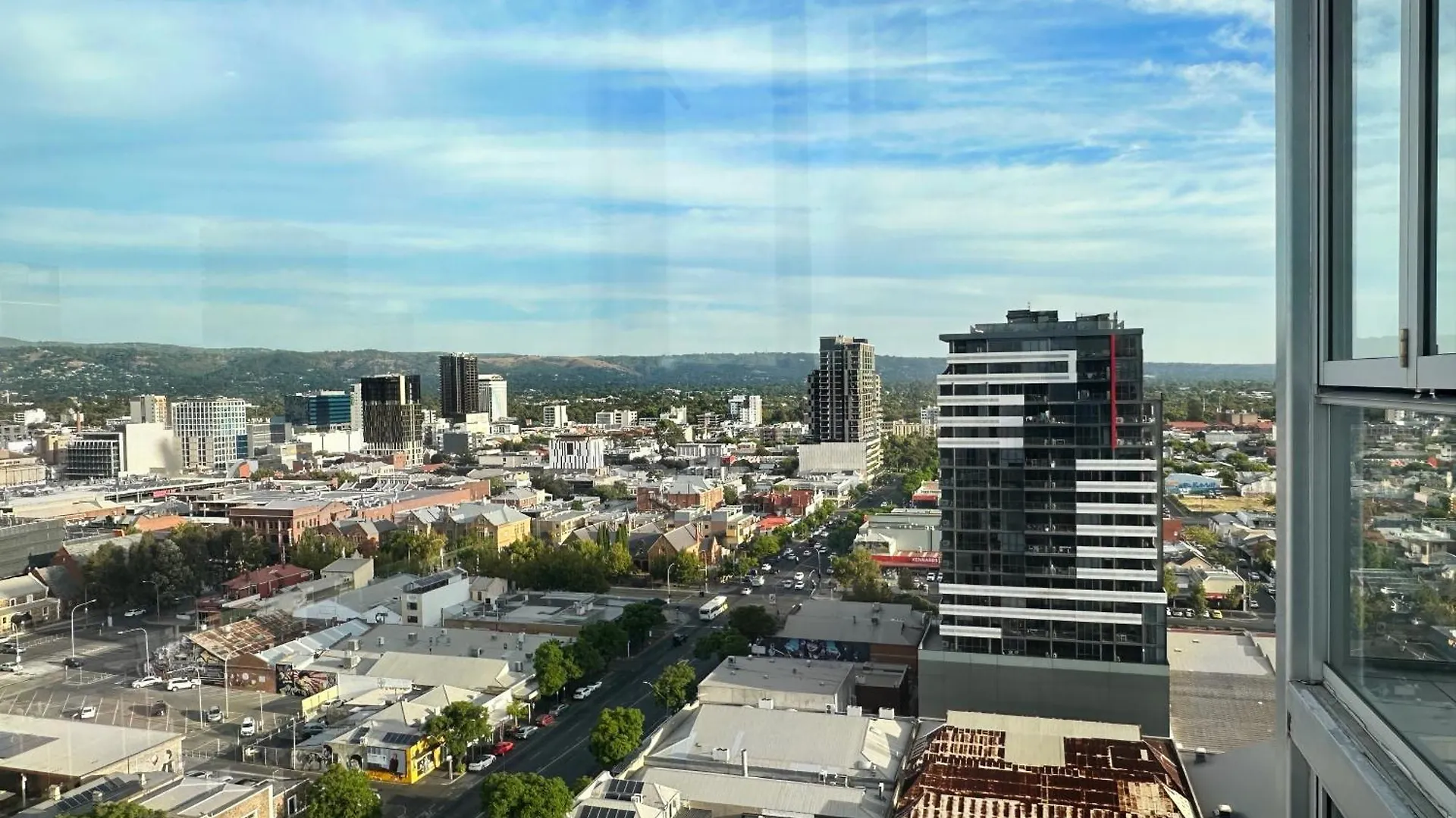 Penthouse Sky View Apartment Cbd 2Br Apartment Balcony Spa Access Sleeps 6 Adelaide